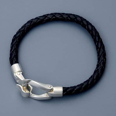 レザーブレスレット