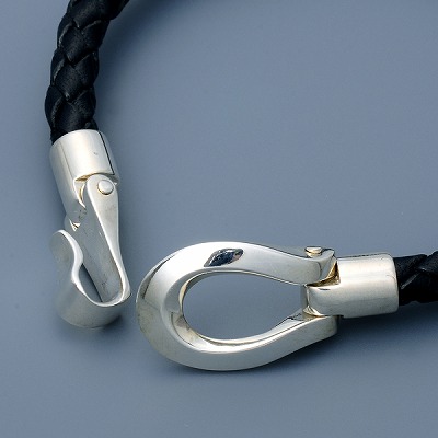 レザーブレスレット