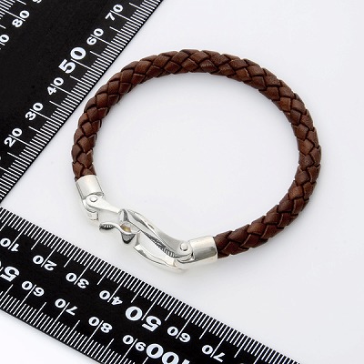 レザーブレスレット