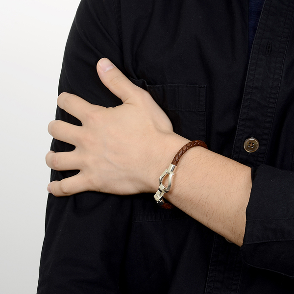 レザーブレスレット