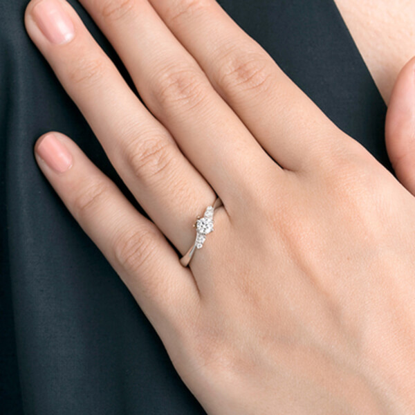 プラチナエンゲージリング