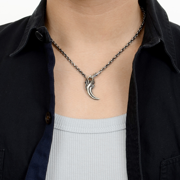 シルバーネックレス