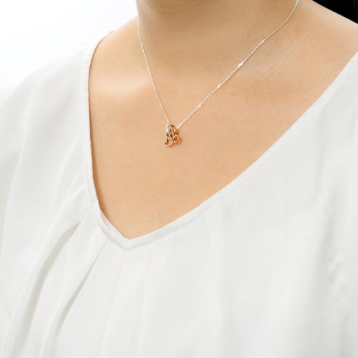 シルバーネックレス