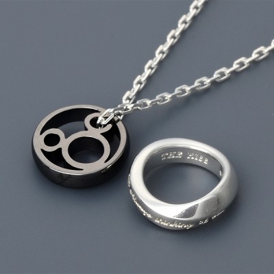 シルバーネックレス