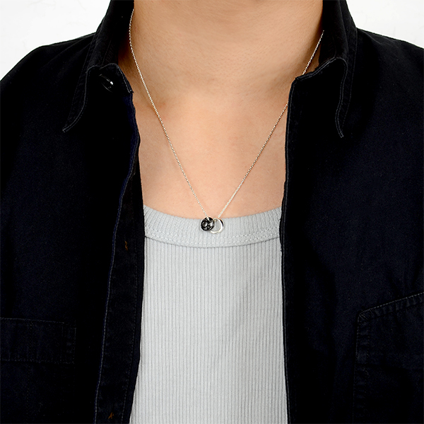 シルバーネックレス