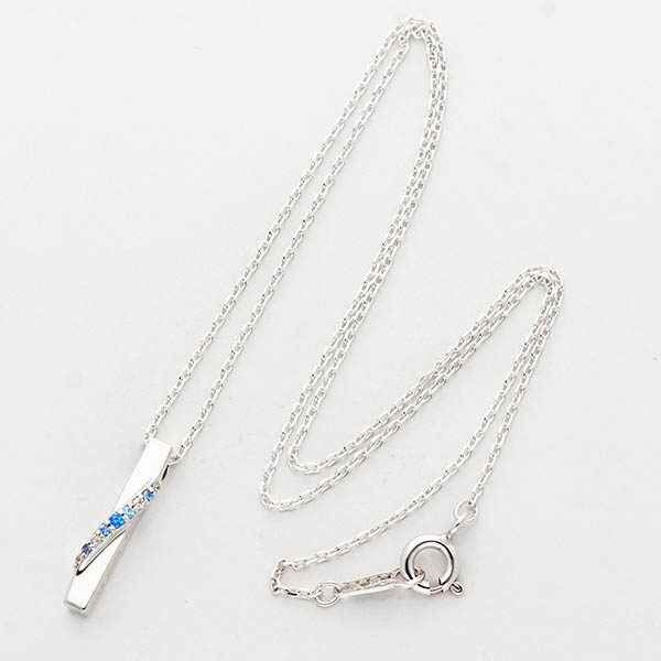 シルバーネックレス