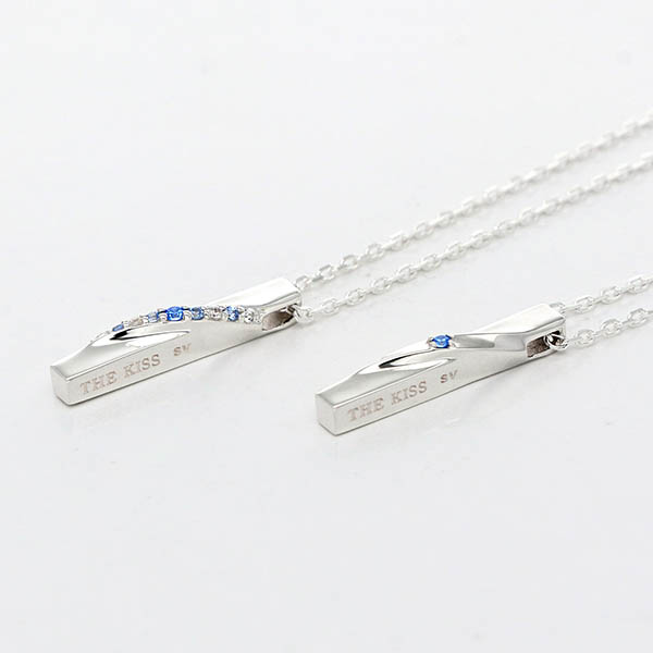 シルバーペアネックレス