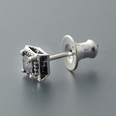 シルバースタッドピアス(片耳用)