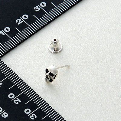 シルバースタッドピアス(片耳用)