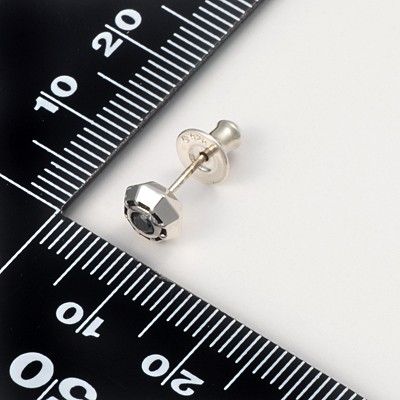 シルバースタッドピアス(片耳用)