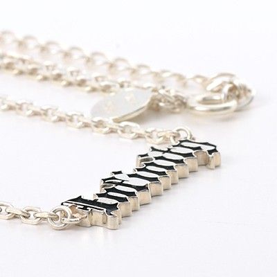 シルバーネックレス