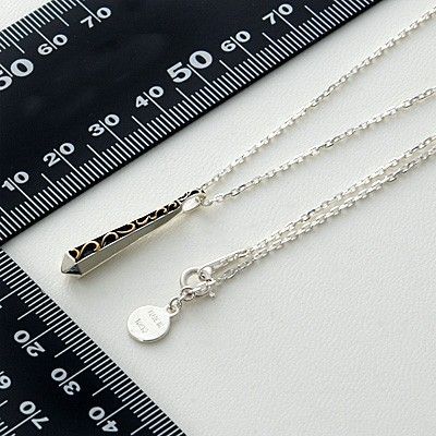 シルバーネックレス