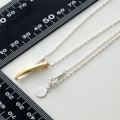 シルバーネックレス