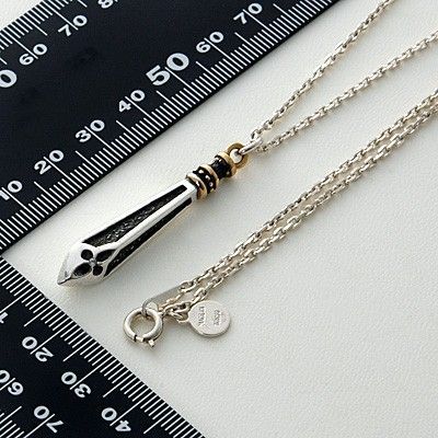 シルバーネックレス