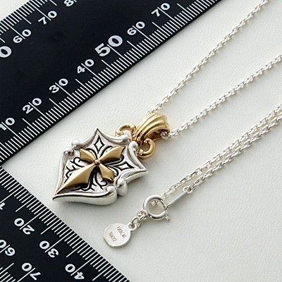 シルバーネックレス