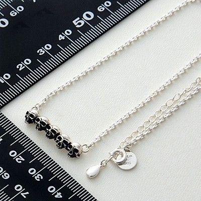 シルバーネックレス