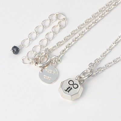 シルバーネックレス