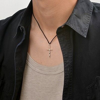 レザーネックレス