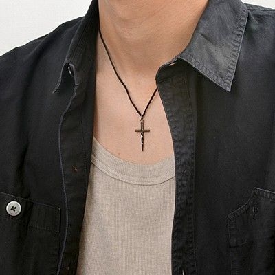 レザーネックレス