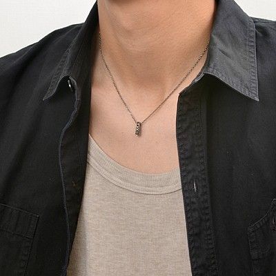 シルバーネックレス