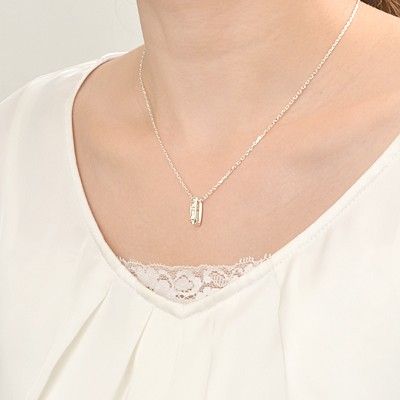 シルバーネックレス