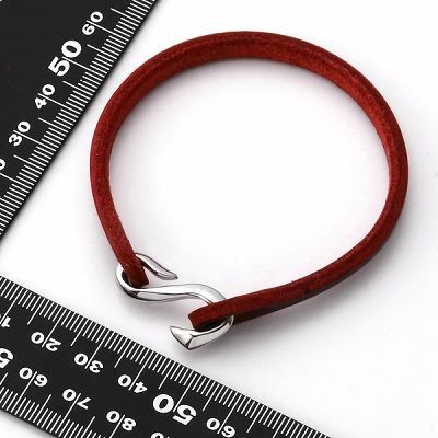 レザーブレスレット