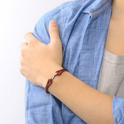 レザーブレスレット