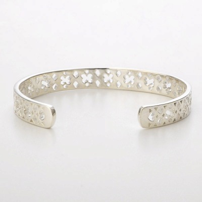 シルバーバングル