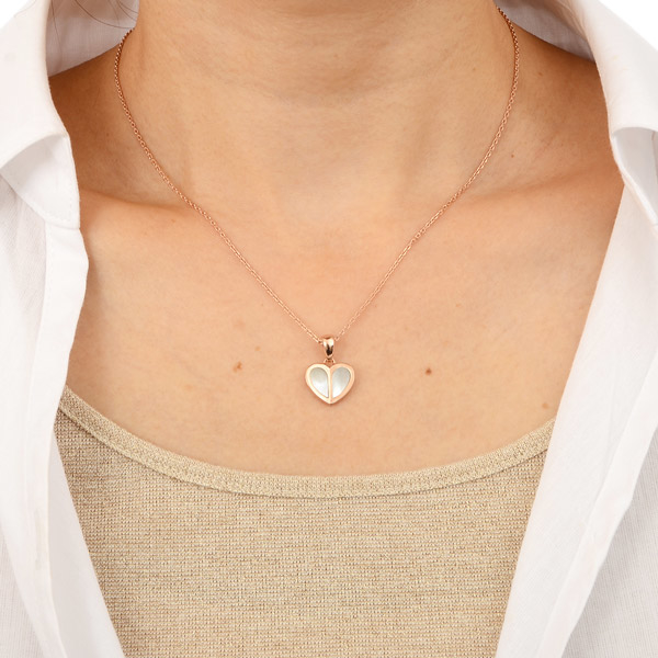 ブラスネックレス