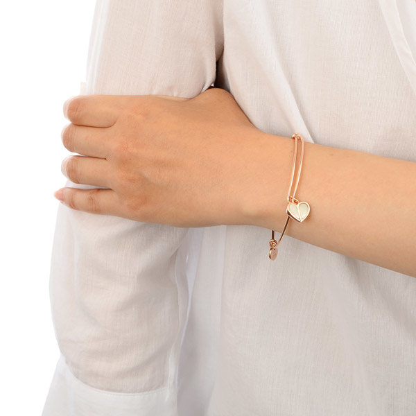 ブラスバングル