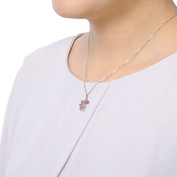 シルバーネックレス