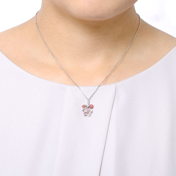 シルバーネックレス