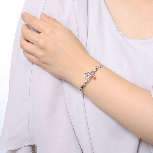 シルバーバングル