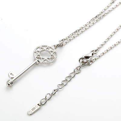 シルバーネックレス