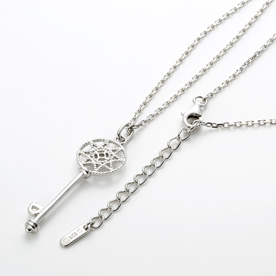 シルバーネックレス