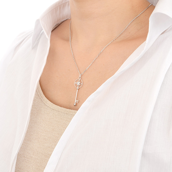 シルバーネックレス