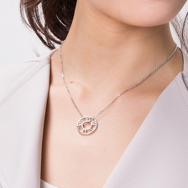 シルバーネックレス