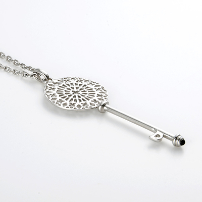 シルバーネックレス