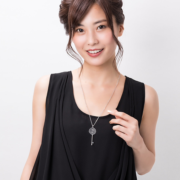 シルバーネックレス