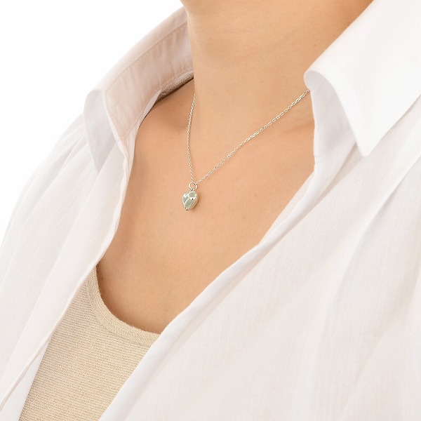 シルバーネックレス