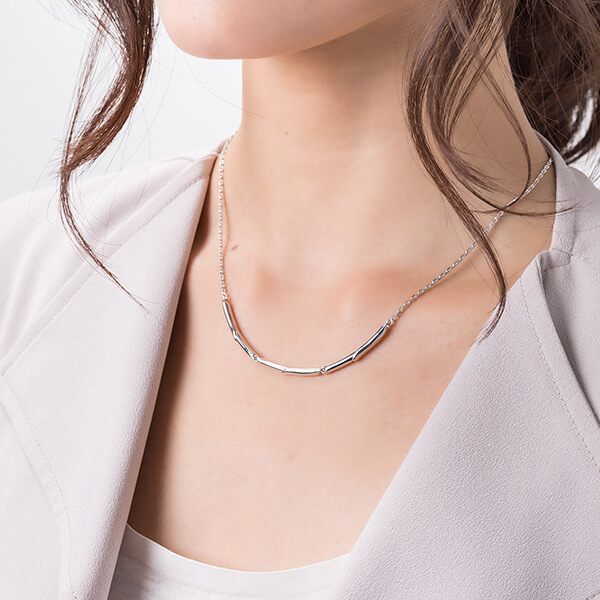 シルバーネックレス