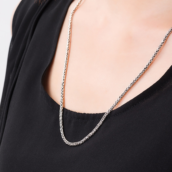 シルバーネックレス