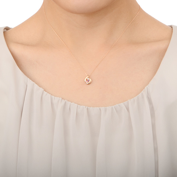 ピンクゴールドネックレス