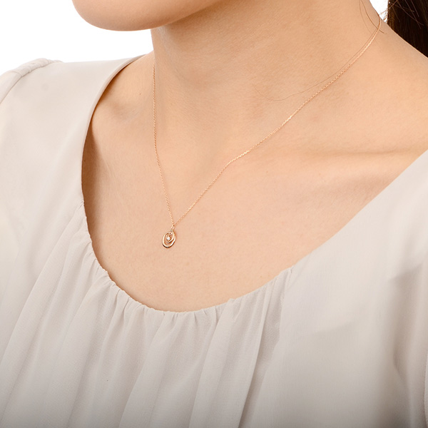 ピンクゴールドネックレス