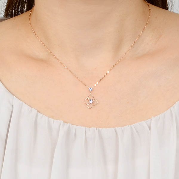 ピンクゴールドネックレス