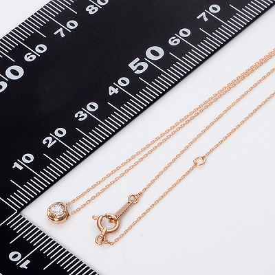 ピンクゴールドネックレス