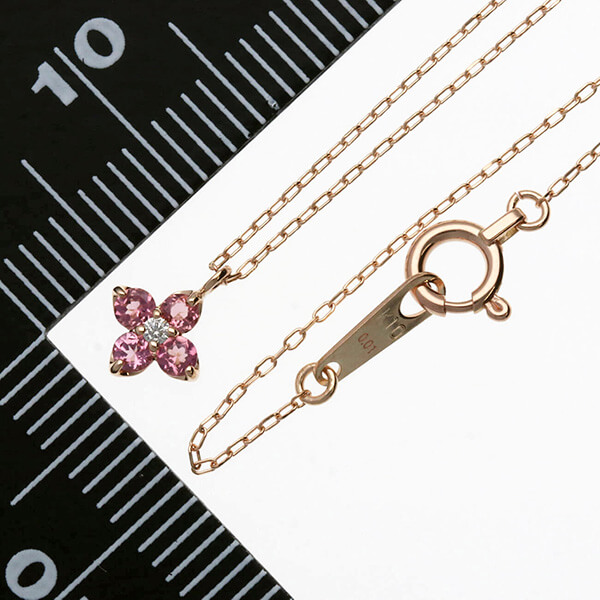 ピンクゴールドネックレス