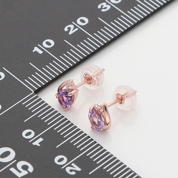 ピンクゴールドピアス