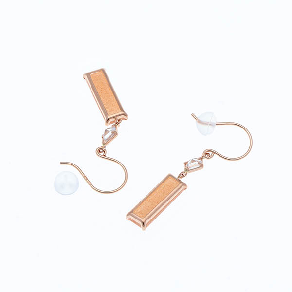 ピンクゴールドピアス