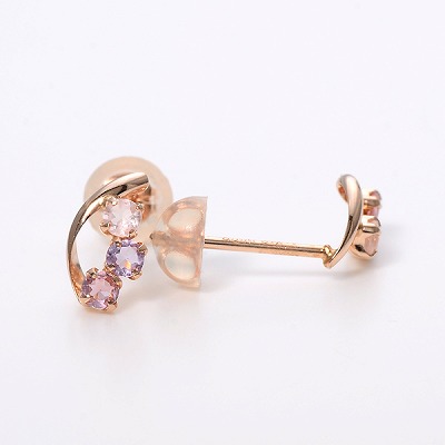 ピンクゴールドピアス